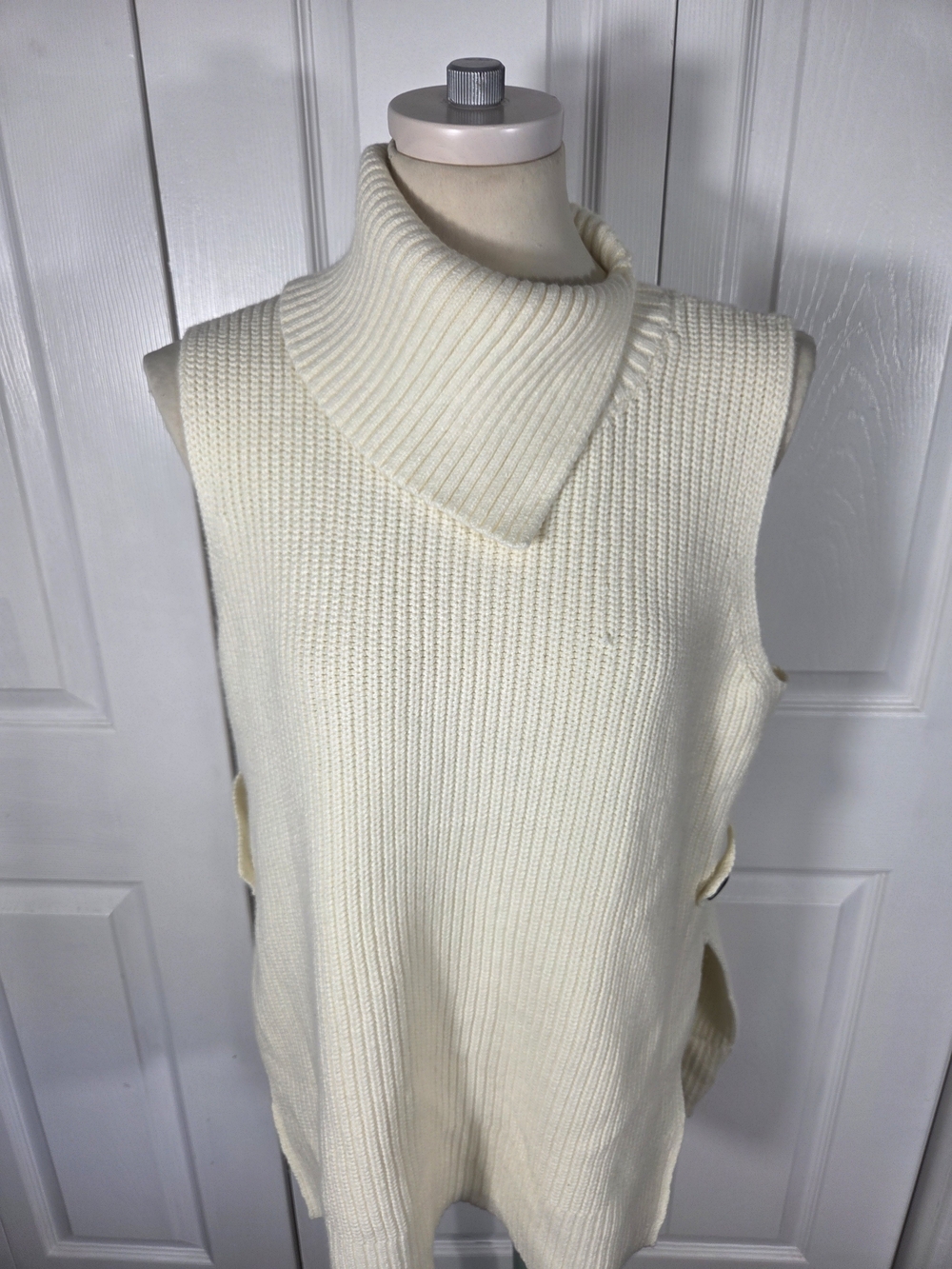 Anthropologie Alexa Ivory Split Mock Neck Sweater Vest Tunic L